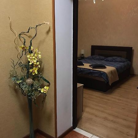 Rent Apartment In The Center Of Tchernihiv Extérieur photo